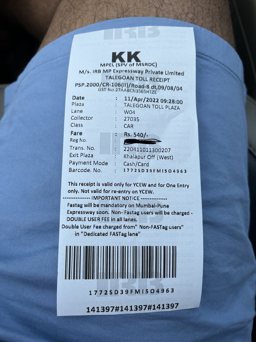 yash8659's tweet photo. Pathetic situation on #pune #mumbai #expressway. Because of my windscreen damage requested for a new #fastag. Had to travel without it. Managed to pay fastag with vehicle number on NH4, but at the expressway they bluntly declined to help. Shameful #talegaontoll @fastagofficial https://t.co/wPrTNoA7QO