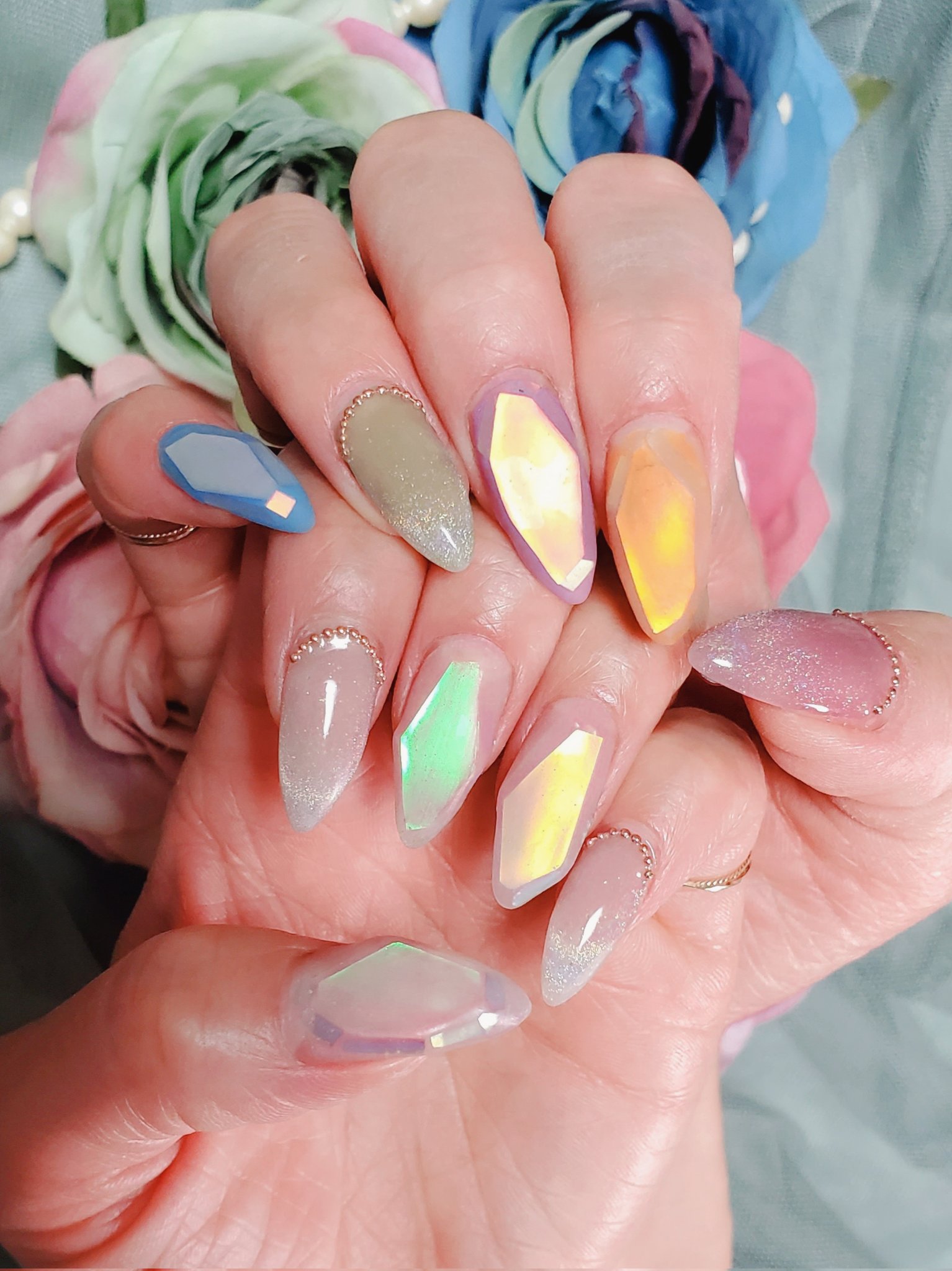 Flower 琥珀糖ネイルしてみたよー 右はマットトップかける前です 動画はリンク先で見られマース 琥珀糖じゃない指はユニコーンマグネットでフレンチにしてます 琥珀糖ネイル うるうるネイル セルフネイル セリアジェル キャンドゥ Flower 琥珀糖ネイルしてみたよー 右はマットトップかける前です 動画はリンク先で見られマース 琥珀糖じゃない指はユニコーンマグネットでフレンチにしてます 琥珀糖ネイル うるうるネイル セルフネイル セリアジェル キャンドゥ