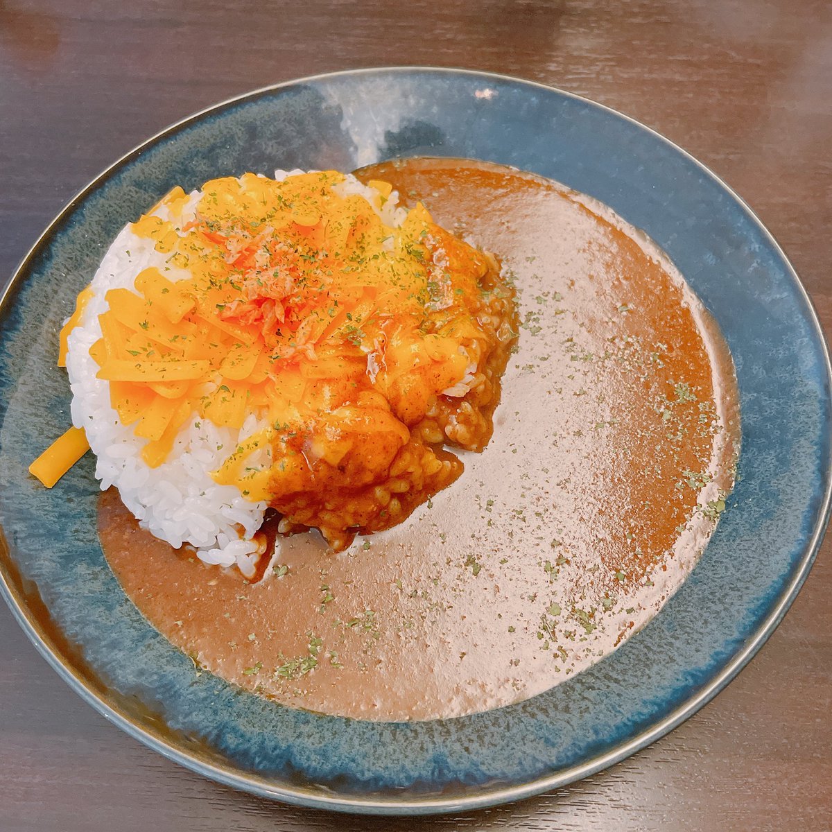 yasamira514's tweet photo. やさみら日記で
生配信させてもらった事のある
#BARCUT の #欧風カレー
食べに行ってきたよー"(ノ*>∀<)ノ🌸💕
私はチーズ乗せ😍❤️
うまからーっ(*ºчº*)💙💙 https://t.co/l8zN9fKZxj
