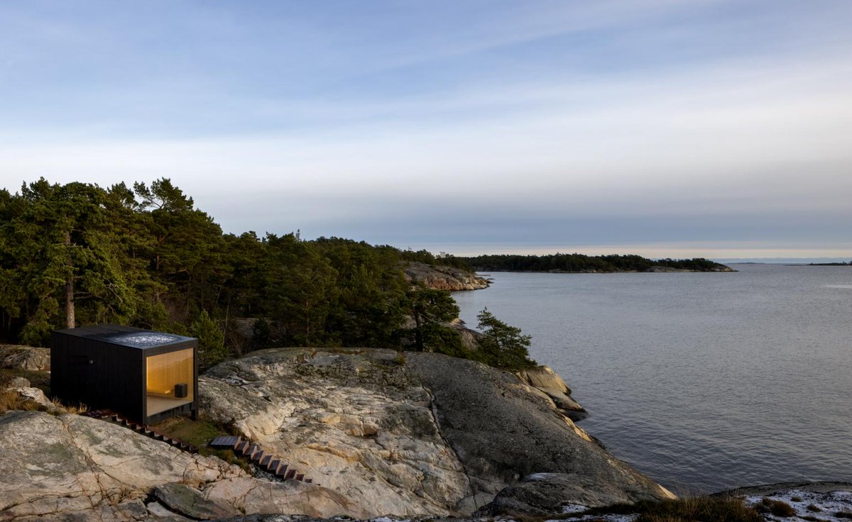 Minimalist sauna design is idyllic Stockholm Archipelago lookout point trib.al/XNVKAxr