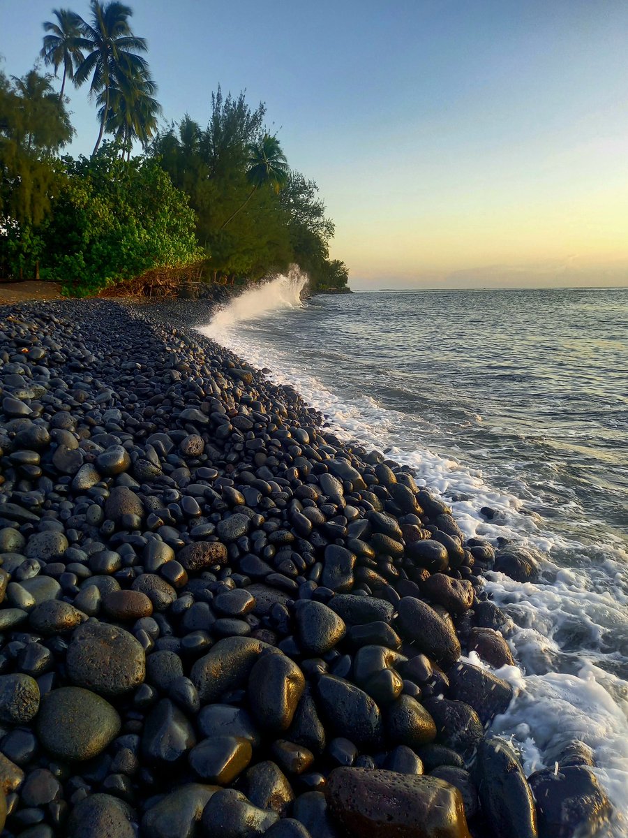 End the week. #tahiti
