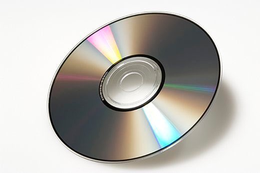 FrankThatGuy's tweet photo. I’m tired of all these motherfuckers only doing digital music. It’s getting really fucking old. Make CDs and Vinyl or I’m not going to listen to your music anymore. https://t.co/r88P14XnYQ