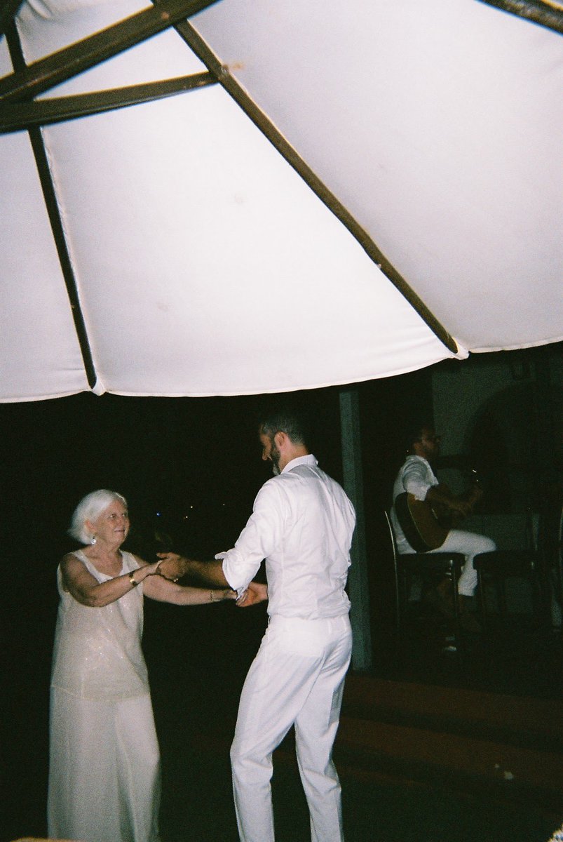 shikingomez's tweet photo. Disposable cameras from my wedding is finally developed hihi ✨ https://t.co/YIj5USxVWt