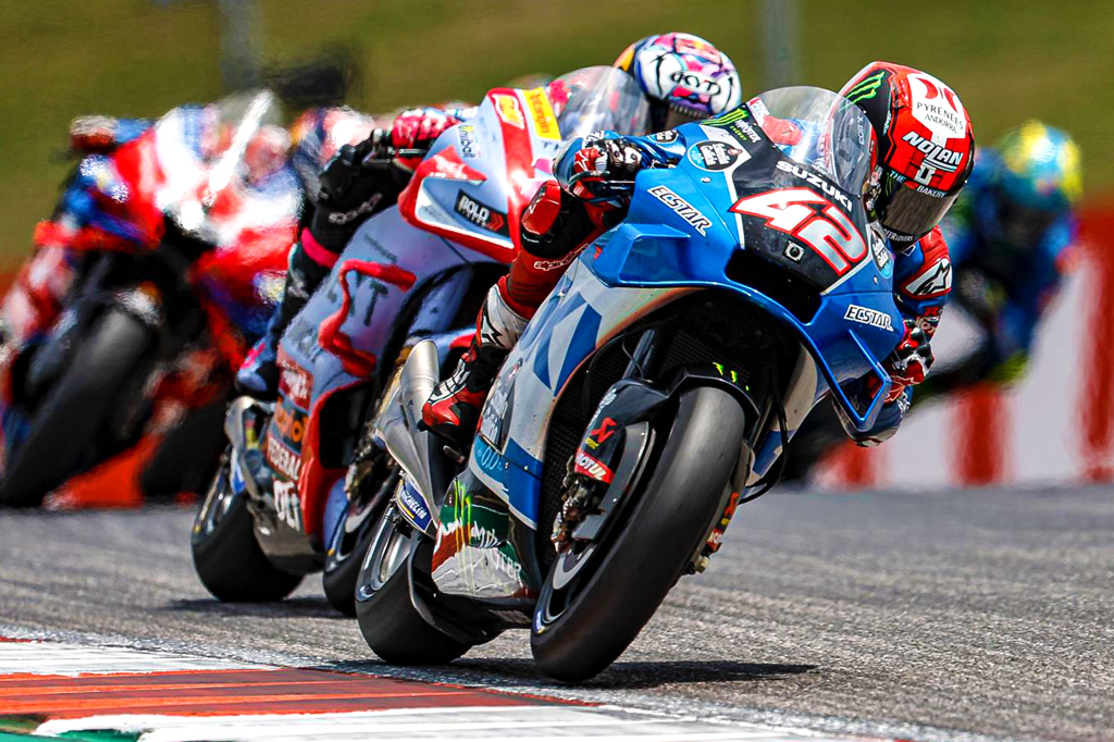 suzukicojpmotor's tweet photo. 【MotoGP 第4戦 アメリカズGP 決勝】
アメリカズGP決勝でアレックス・リンスが2位を獲得、スズキ500回目の表彰台を飾る。
https://t.co/uJMv045vuh
#スズキ #MotoGP #アメリカズGP #エクスター https://t.co/mkphXy6pNa
