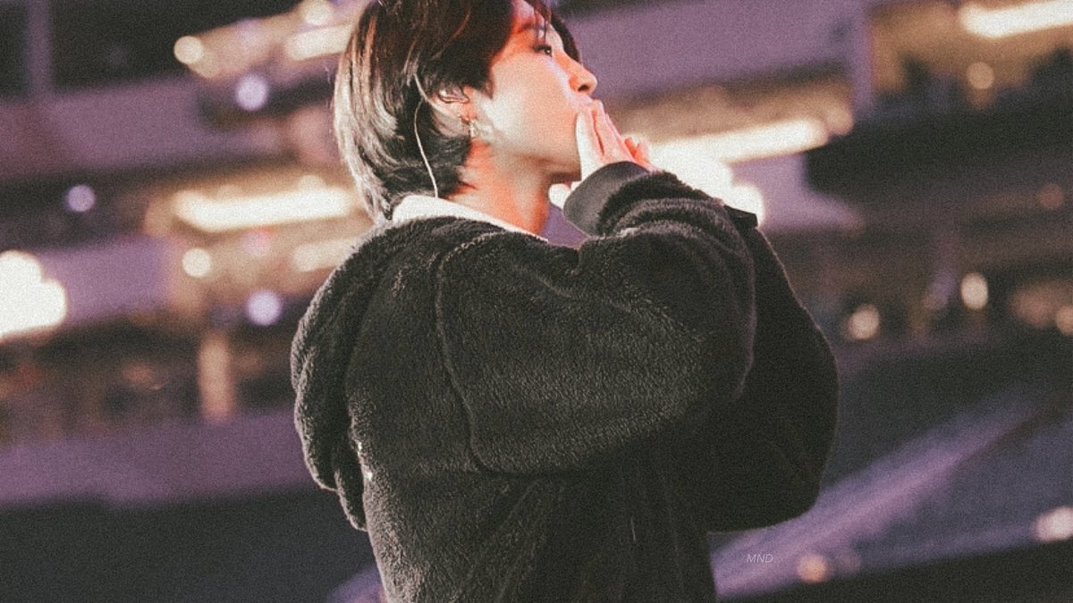miniesdiary's tweet photo. always be happy jimin 🥺 https://t.co/sUM44IvtYi