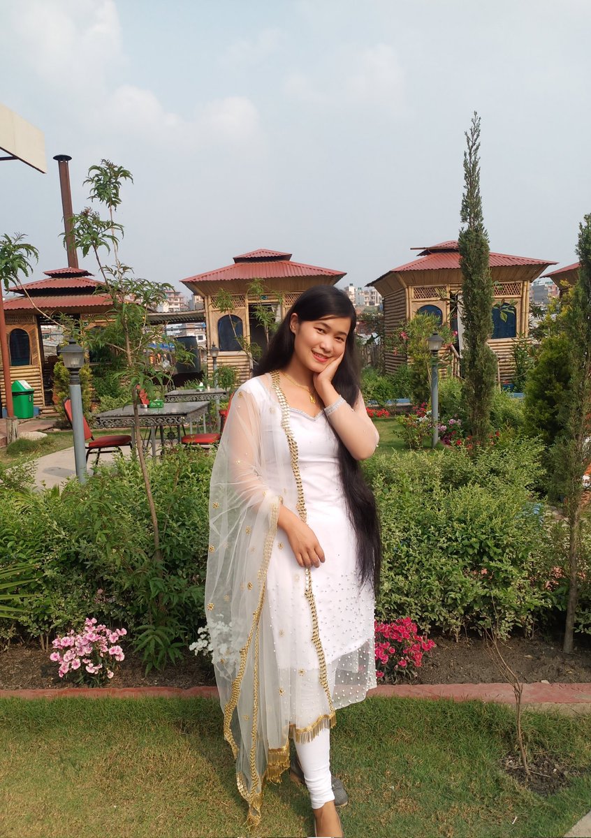 तिम्रो शहर आउन मन छ माया, 
र हेर्न मन छ ... 
त्यहा के छ त्यस्तो?.. जस्ले तिमी सामु मेरो याद पुग्न दिदैन !💔😓