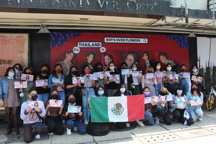 WorldLoveBW1's tweet photo. El proyecto consiste y consistió en: 
♡Colocación de Valla en CDMX. 
♡Reunión de fans en CDMX.
♡Envío de regalos al cast.

Falta una fase por completar "♡Envío de regalos", estén atentos en nuestra redes sociales. 

#F4ThailandFinalEP @Dewjsu_club @Allbrightvc @Tu_ttwOfficial https://t.co/FQb0VEixjM