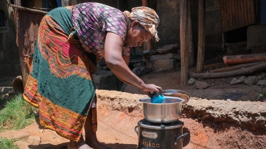 IIED's tweet photo. BLOG: Tailored cooking solutions to close the gender gap --> https://t.co/XGeOw2MRtC
An IIED study in Kitui, #Kenya, explores how understanding households’ cooking needs can help improve the uptake of improved cooking devices and promote #genderjustice in the cooking space. https://t.co/diRITnw9yp