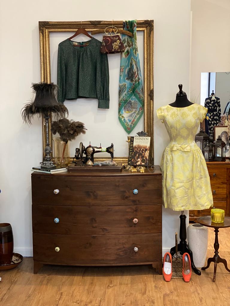 prospecthospice's tweet photo. If you're heading to Swindon Designer Outlet today then make sure you take a look round our new pop up shop that opens at 10am. We'll be open for the next two weeks (excluding Easter Sunday) and have a range of high quality pre-loved good ready and waiting for you. https://t.co/Nl4J2Ybmck