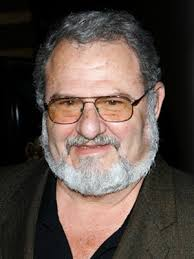 merlinpapin3's tweet photo. On souhaite un Bon Anniversaire à #JohnMillius 🎂🍾qui a 78 ans, Voici mon TOP4 de ses films (Ordre)
L'Aube Rouge
L'Adieu au Roi
Conan le Barbare
Dillinger
Scénariste et producteur de la série Rome
@FredOL69007 https://t.co/NHKFBUKKFU
