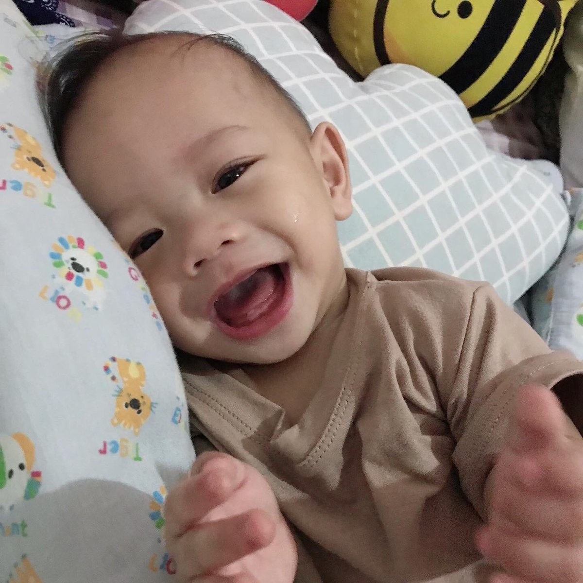 Coleenian14's tweet photo. Peek-a-boo! 😍🥰 I love you Bebe Bubut ❤️ https://t.co/fTFB9EYOSr
