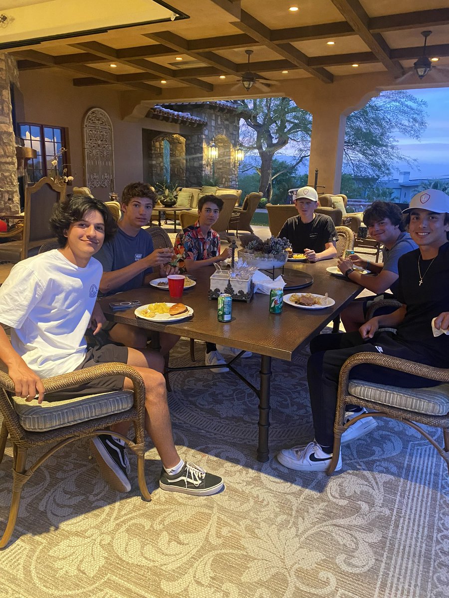 Great dinner hosted by the Nelsons tonight before we start the Champions Tourney tomorrow here in Palm Desert!! Thank you!!! <a href="/OLuBGolf/">OLu Boys Golf</a> <a href="/OLu_Athletics/">OLu Athletics</a>
