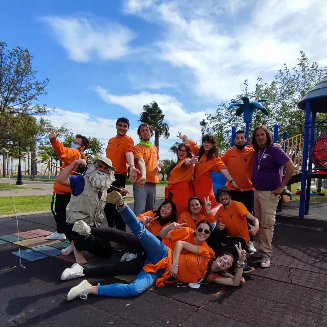 GrupAnimat1's tweet image. ¿Qué podemos decir de esto?, Vaya equipazo para la excursión temática infantil sobre los mares y océanos 🧡💜
¡Hasta el Tío Sento nos ha visitado para traernos un cofre que ha pescado, lleno de caramelos! #Animat_Style #NaranjayMorado #ExcursionesEscolares #AnimacionInfantil