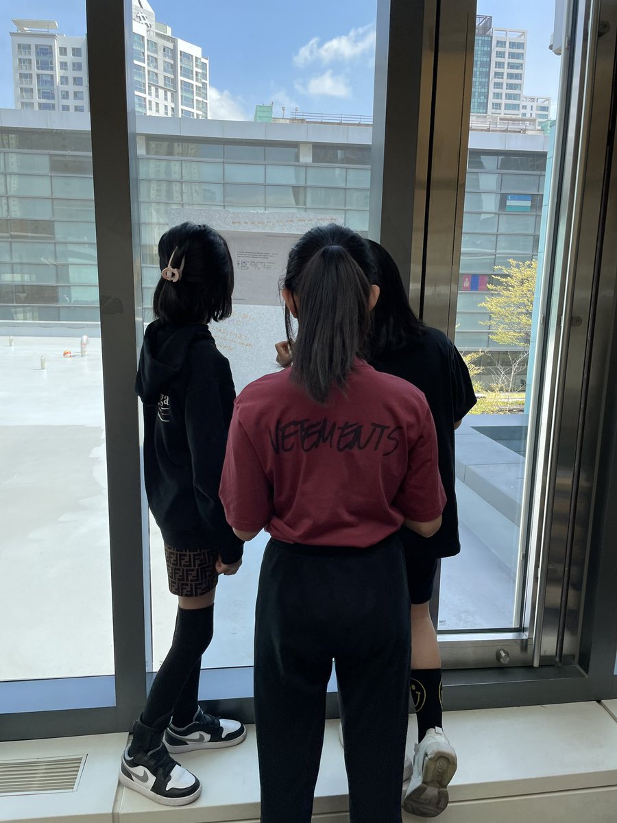 MelissaFleck8's tweet image. Tuning into what we know about fractions. Students use vertical posters to share their ideas and reflect on which questions were most challenging. #pypmath #grade5 @OlsonSKelly