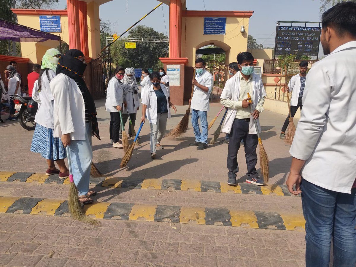 हम अपना हक माँग रहे हैं,आपकी Salary नही,और हम तब तक डटे रहेंगे जब तक हमारा हक़ नही मिल जाता।
#UP_Vet_Stipend 
#DUVASU_Mathura 
#SVPUAT_Meerut <a href="/dharampalbjpmla/">Dharampal Singh</a> <a href="/pdevendra/">Devendra Pandey</a> <a href="/sudhirk_garg/">Sudhir Garg</a> <a href="/myogiadityanath/">Yogi Adityanath</a> <a href="/PMOIndia/">PMO India</a> <a href="/PRupala/">Parshottam Rupala</a> <a href="/drsanjeevbalyan/">Dr. Sanjeev Balyan</a> <a href="/MLA_Meghshyam/">Meghshyam Singh (मैं हूँ मोदी जी का परिवार )</a> @dmmathura7512 <a href="/ncbjp_laxmi/">Laxmi N Chaudhary</a>