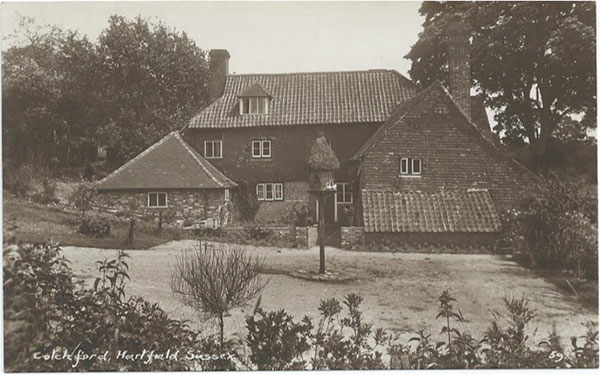 Ashdown_Forest's tweet photo. Winnie-the-Pooh (1926) &amp; The House at Pooh Corner (1928) are beloved children's books

AA Milne wrote them at his home on the edge of Ashdown Forest🌿

Join us 28-29 May for Cotchford Farm Open Gardens 🌿

Support the forest &amp; enjoy a rare glimpse into this literary landscape! 🌿 https://t.co/tUn2r3Y6nr