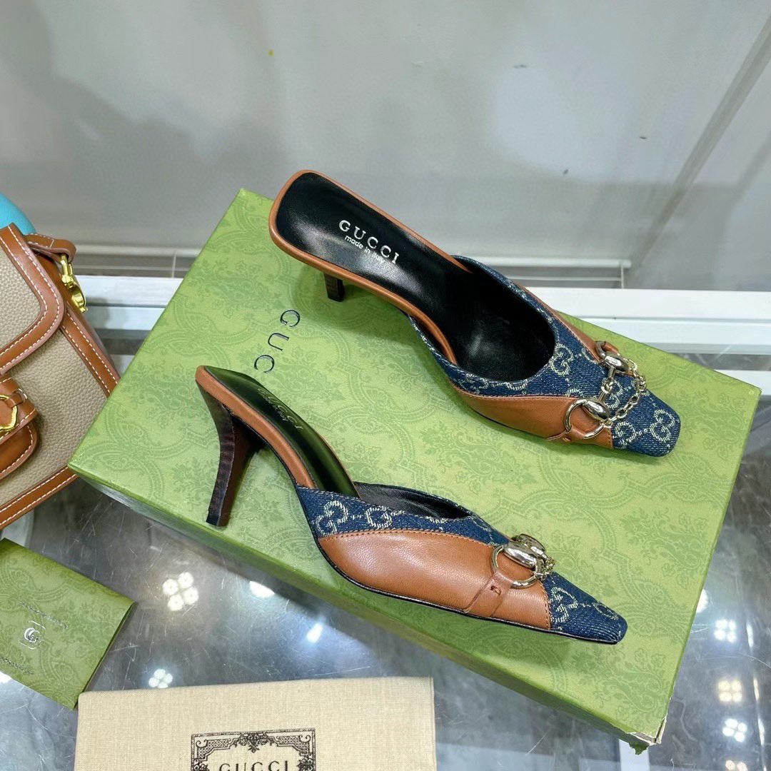 allaboutbeautie's tweet photo. Craving for one #join #crave #guccibrand #guccislide #guccilover https://t.co/wNDhultvob