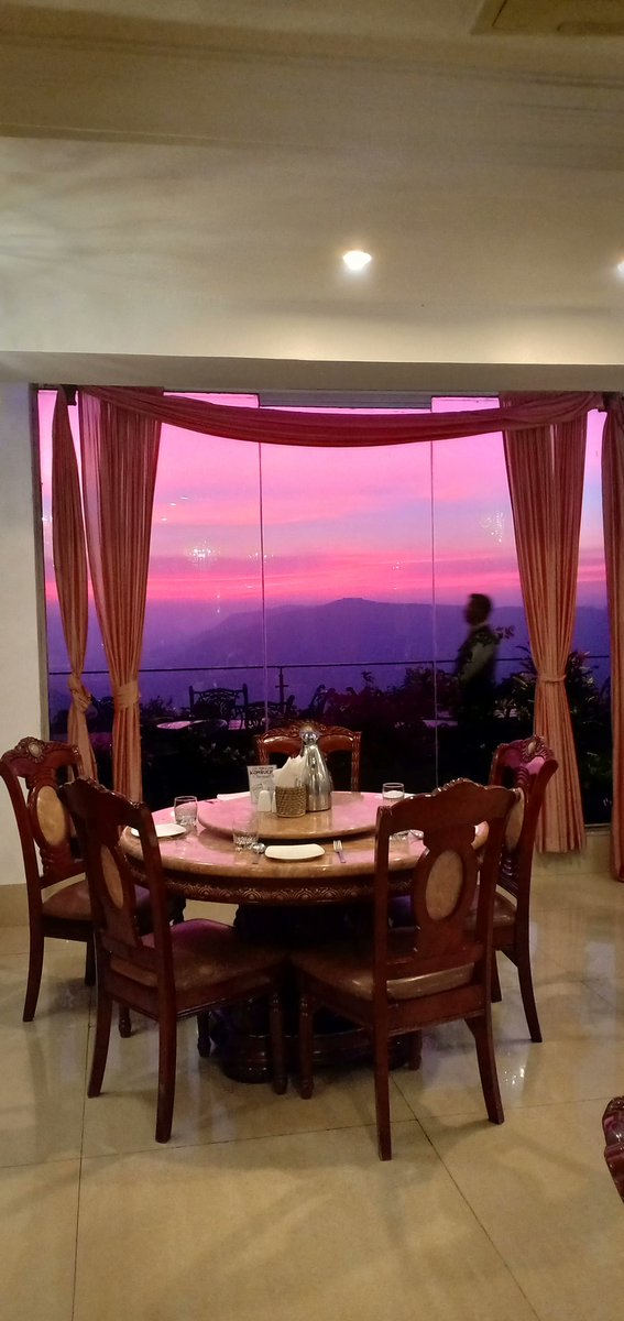 RavineHotel's tweet photo. Dining at the Ravine with a stunning view of  the valley. Which table will you choose, indoors or out on the balcony? https://t.co/DQyrSNsw3h