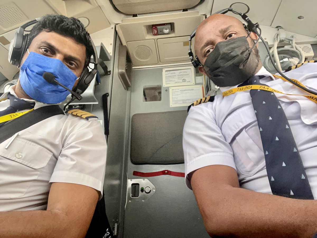 auricair's tweet photo. Auric Air #Dash8 crew wishes everyone an awesome week!
Enjoy the world of #FlyingSafaris with @AuricAir
#pilots #cockpit #plane #Tanzania #Aviation #AviationLivers #crew #PilotLife #CockpitView #CabinView #FlightCrew #TakingYouPlaces #Crewlife #Dodoma #Aviators #Flightdeck https://t.co/NJ6kritxLK