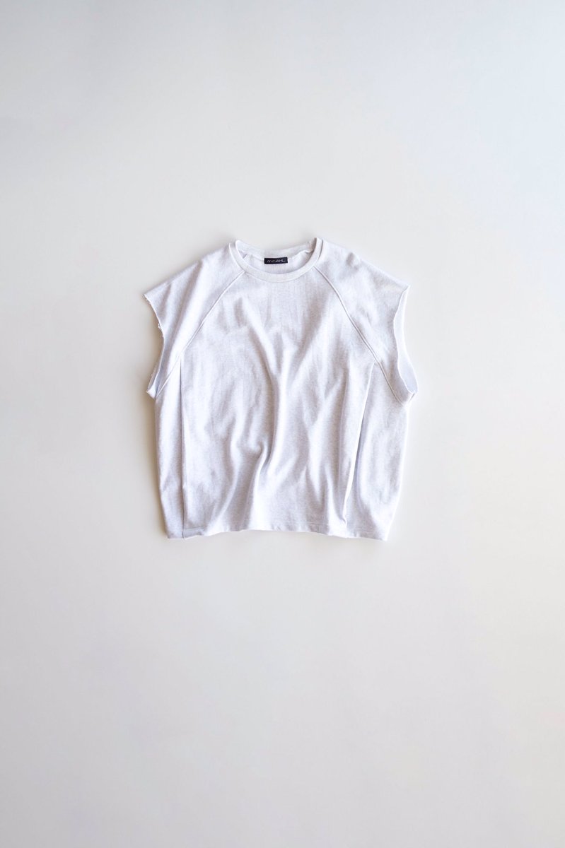 OFFICIALANNAHL's tweet photo. .
NEW ARRIVAL 
4/12 13:00-発売
. 
【 No  Sleeve Sweat 】
GRY, BLK

¥6,050(in tax)
.
.
#annahl https://t.co/4VszBJUzuB