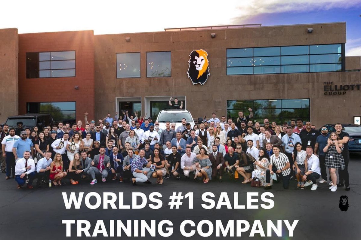 IvanHamilton15's tweet photo. Once you learn the art of sales you’ll get anything you want in life… Nobody’s gonna do it for you your gonna have to grab your sac and go up either your in the way or your on the movement mark my words https://t.co/aOuJcud6oT