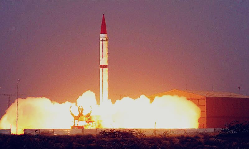 AnsMuammad's tweet image. Dont waste our money on these toys
 #DGISPR 
#پاکستان_کتنے_میں_بیچا #BajwaSurrender