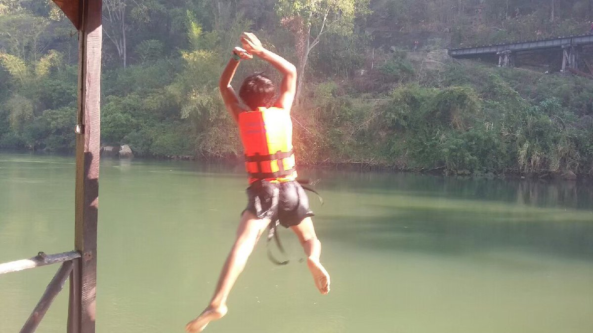 PhanthuRu's tweet photo. ร้อนๆๆแบบนี้โดดน้ำดีฟ่าแก้ร้อน💦🤭🤪 https://t.co/cSF4jASK5f