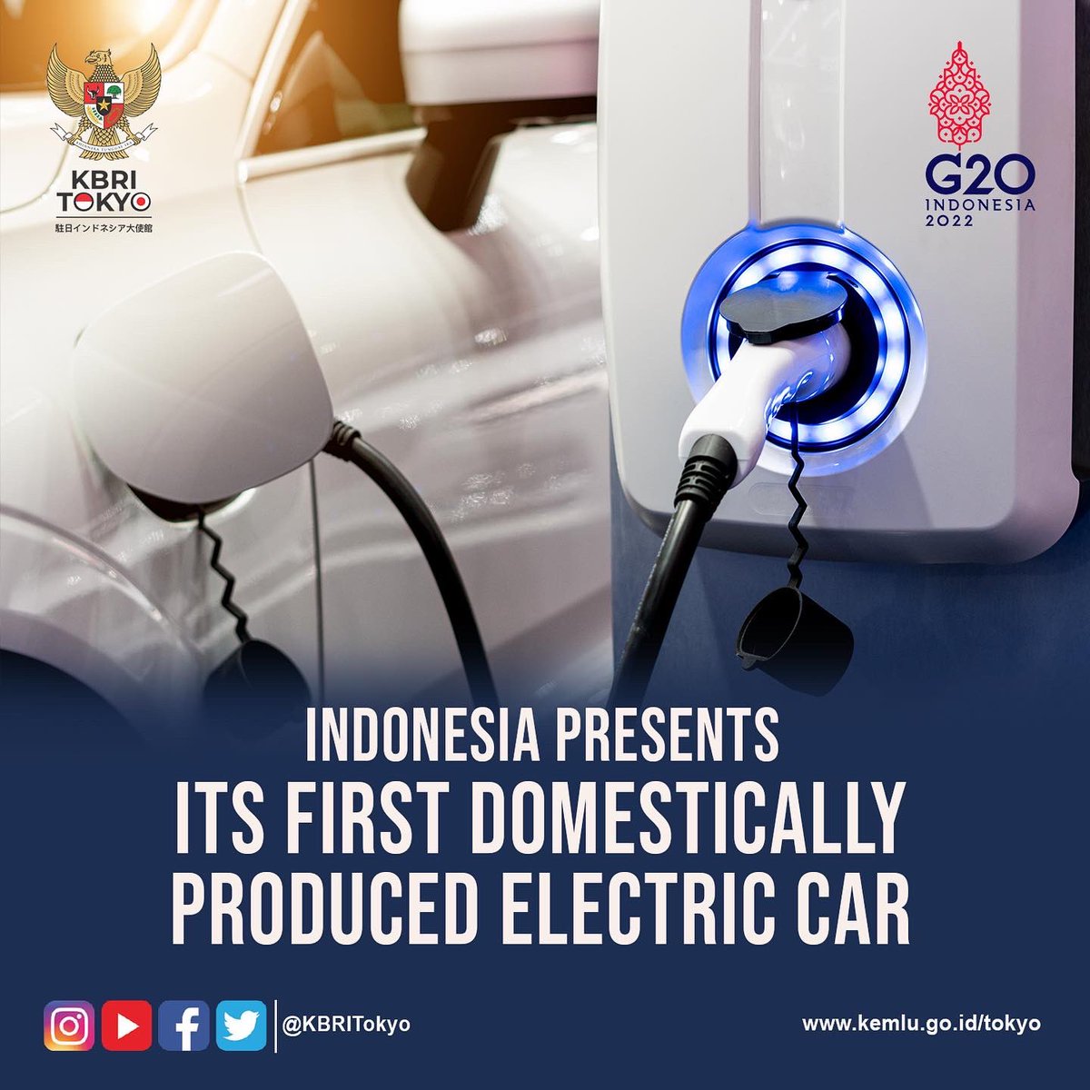 KBRITokyo's tweet photo. インドネシア初の国内組み立て電気自動車を発表
天然資源の豊富なインドネシアで初めて国内で組み立てられた電気自動車の発売が開始された。国内で販売される他、輸出もされる。
Read more: https://t.co/frRCw0vfhX

#IniDiplomasi #IndonesianWay https://t.co/nqpuyWuaUw