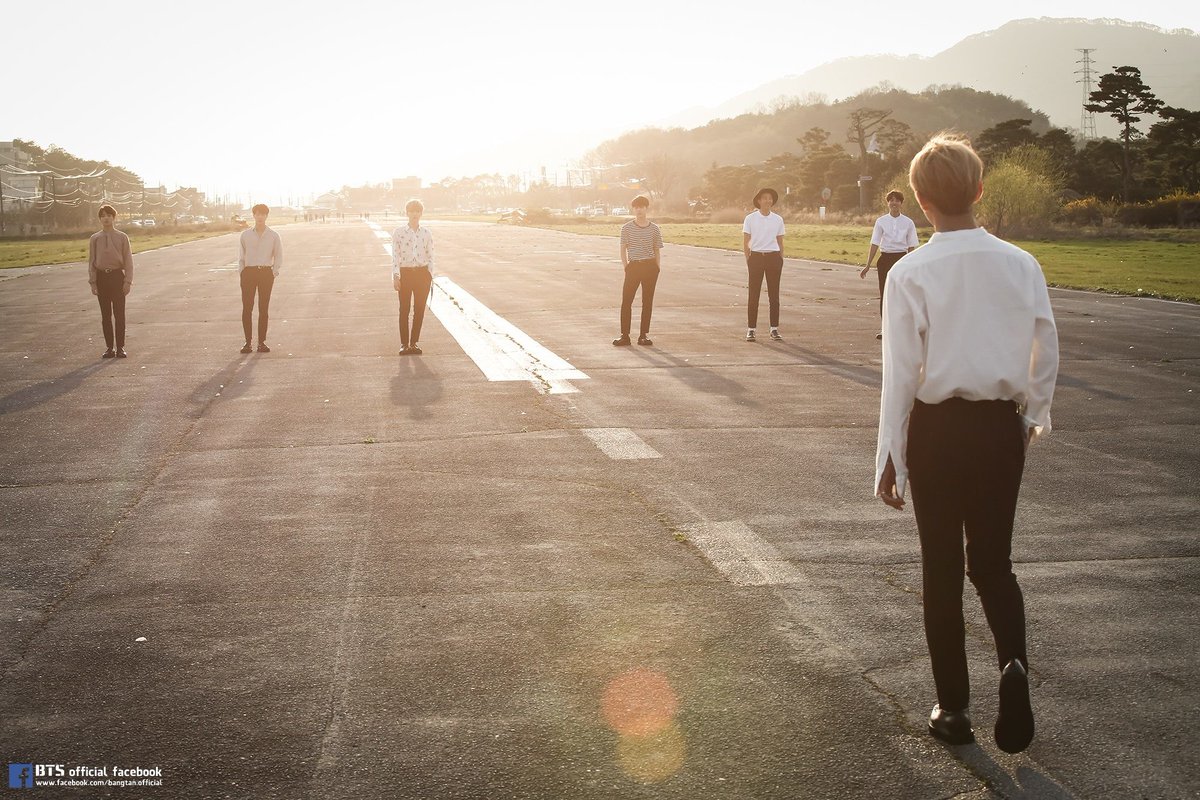 silenthourlybts's tweet photo. #방탄소년단 #BTS @BTS_twt https://t.co/1MkYVuewsT