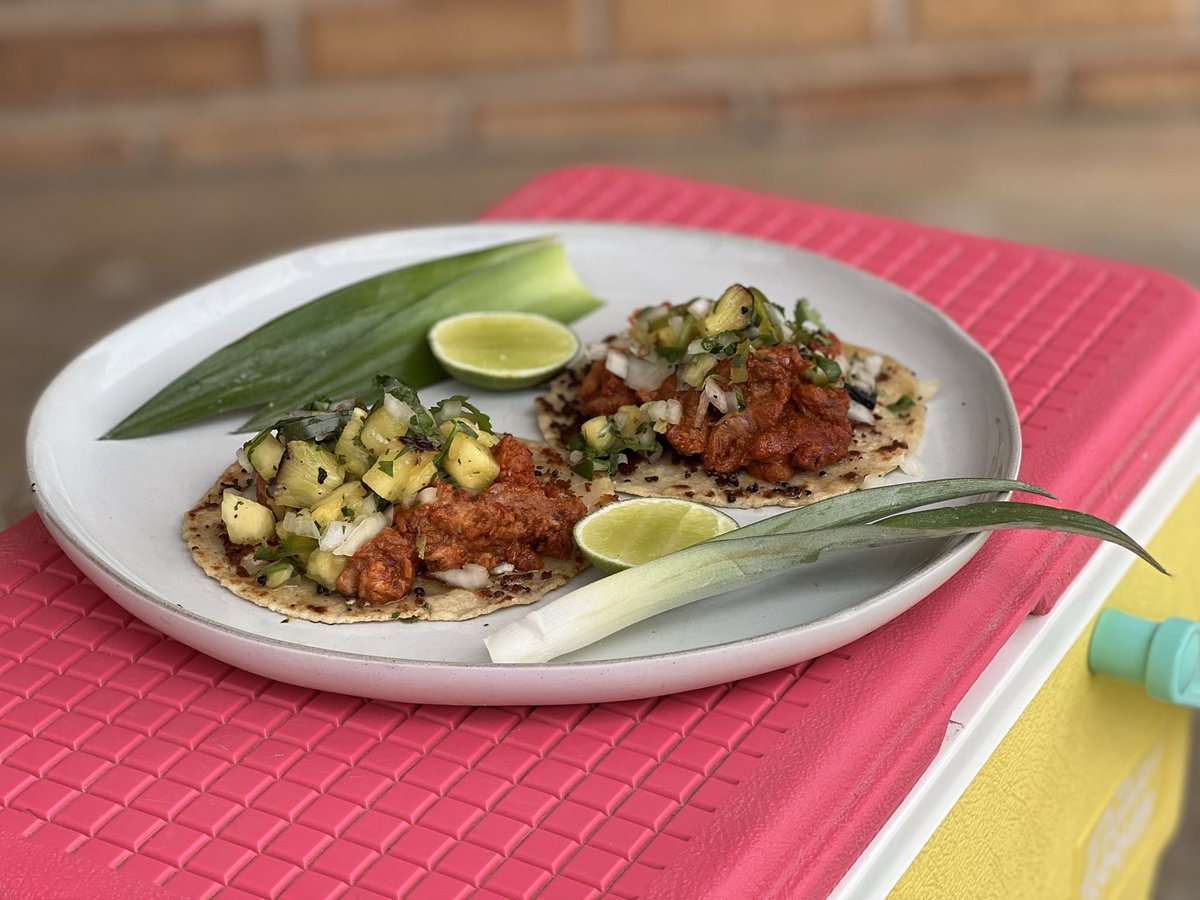 MattMelchert's tweet photo. Smoked Tacos Al pastor. Grilled pineapple salsa. Hybrid corn/flour tortillas w/crispy pan fried cotija. 

Show your friends. https://t.co/f0XhcyWuSi