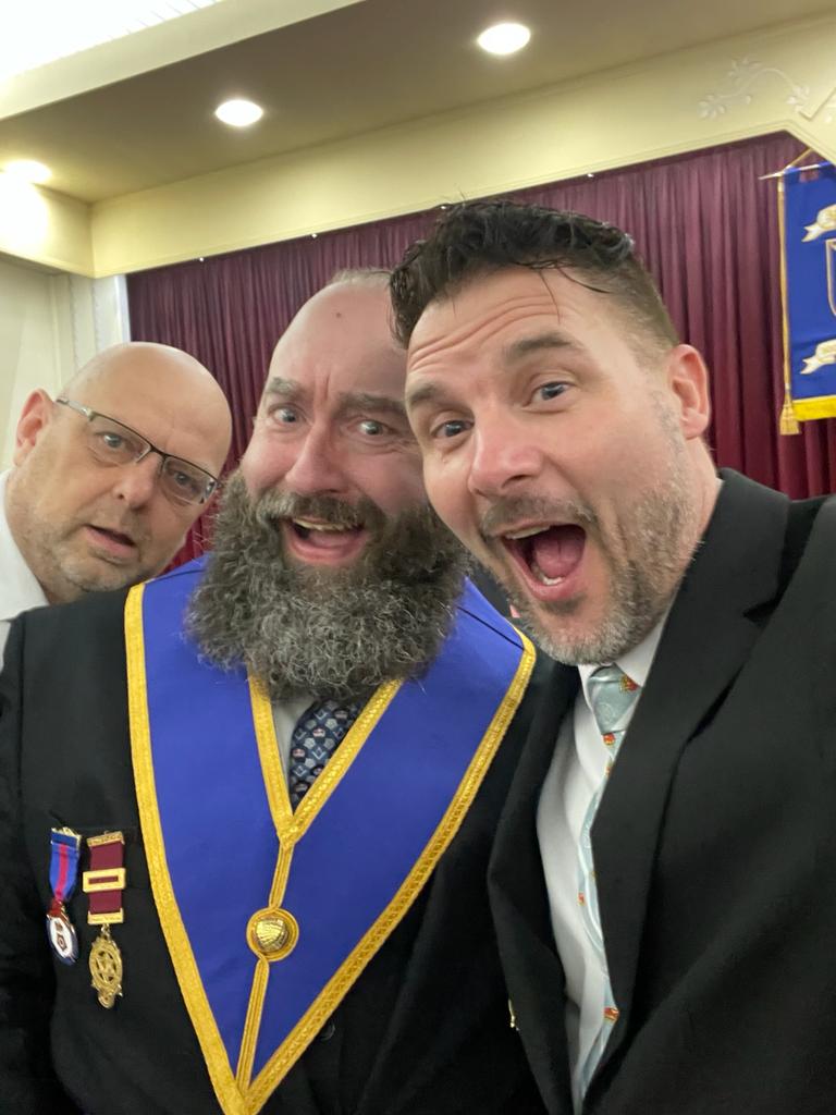 📸 A #Monday Morning "ShoutOut" to all our #Derbyshire #Freemasons &amp; Friends 👍
📸 Tell us what's happening in Your World of #Freemasonry this Week  👍
#MondayMotivation 
#MondayMorning 
#DerbyshireFreemasons 🙌
derbyshiremason.org