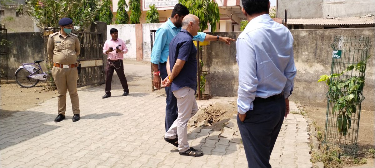 આદરણીય શિક્ષણમંત્રી શ્રી <a href="/msisodia/">Manish Sisodia</a> જીએ ભાવનગર જિલ્લાની સરકારી સ્કૂલની મુલાકાત કરી.