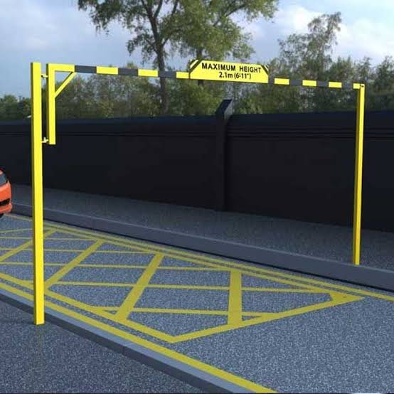 DevelopNewGgn's tweet photo. Refer to our meeting held with @OfficialGMDA we have sent an official request to install the #Metal_Height_Barrier at the entry/Exit of Vatika Fly Over on NH-48 to halt the heavy/ Commercial vehicles considering the heavy traffic jam

@abhishekbehl @DEEPAKKAHUJA @journojoseph https://t.co/DaT8T1BqtK