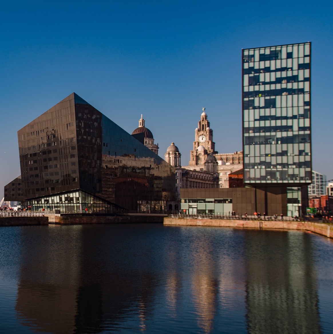 Good morning everyone! 🙌

Did you know by leaving the car at home and commuting to work by bus this week, you can:

💰 Save money on fuel and parking
🍃 Reduce your carbon footprint
📚 Enjoy extra time to yourself

Let's get back to commuting made simple.

#BetterByBus