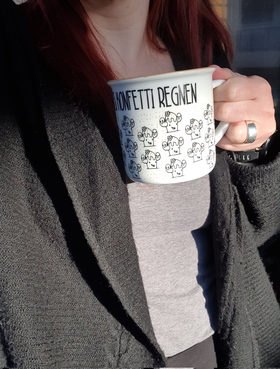 vonmacadamia's tweet photo. Moin, ihr Zuckerschnutis! 

Schicken Tag gewünscht. 
Bleibt gesund - überall.

#kaffee #coffee #kaffeeliebe #Coffeelove #coffeeholic #coffegram #kaffeesüchtig #kaffeekonsum #morgenserstmalkaffeetrinken #morgenroutine #morningroutine #morning https://t.co/Qj8vagTxWM