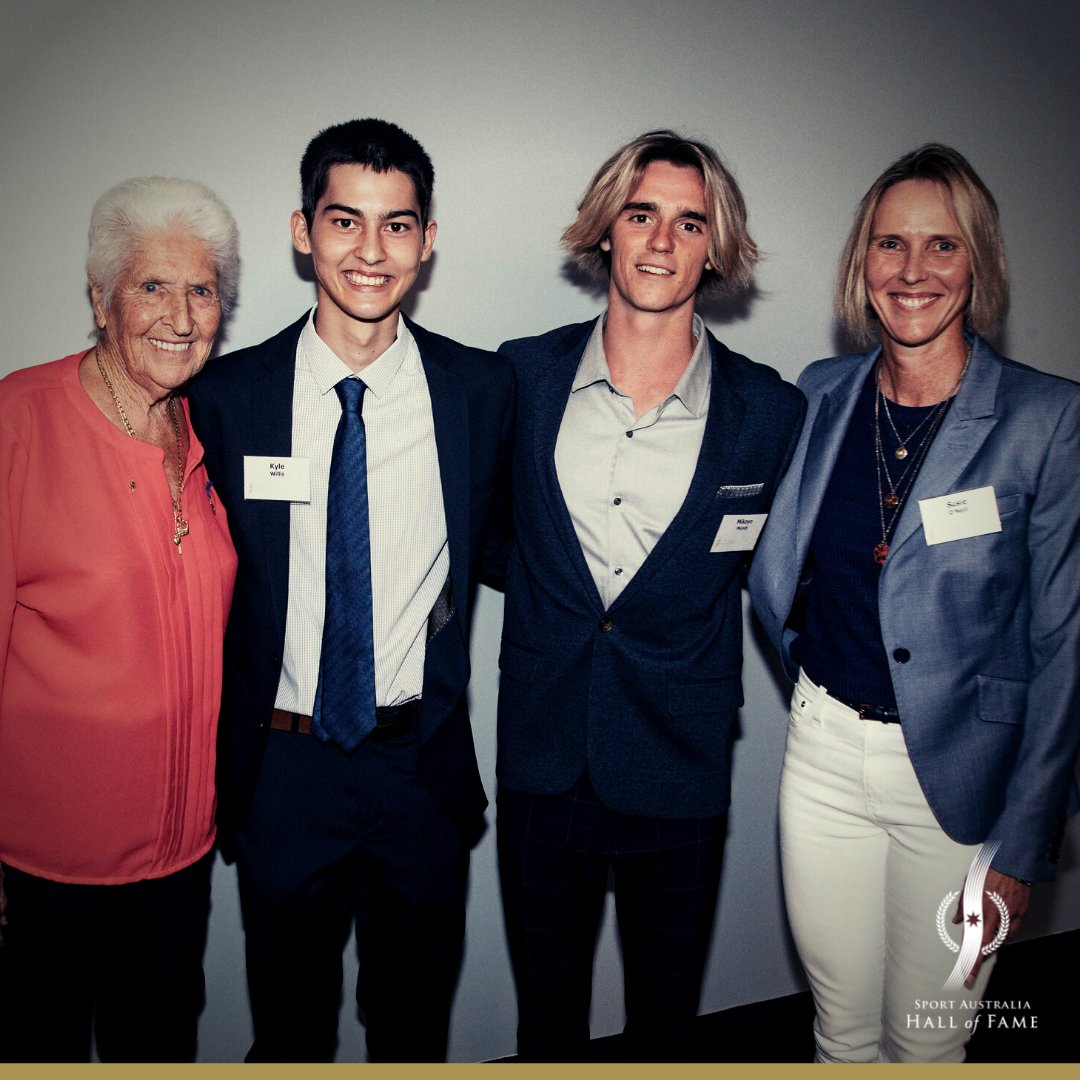 sportaushof's tweet photo. Last week we were lucky enough to host our Queensland based #SAHOF Members, Legends, #SAHOFScholarship Holders and Mentors at an exclusive event inside the Century Room at Queensland's Allan Border Field.
More: https://t.co/qg9s2ZliGe
#SAHOF20 | #SAHOF21 https://t.co/8o7UME3GQc