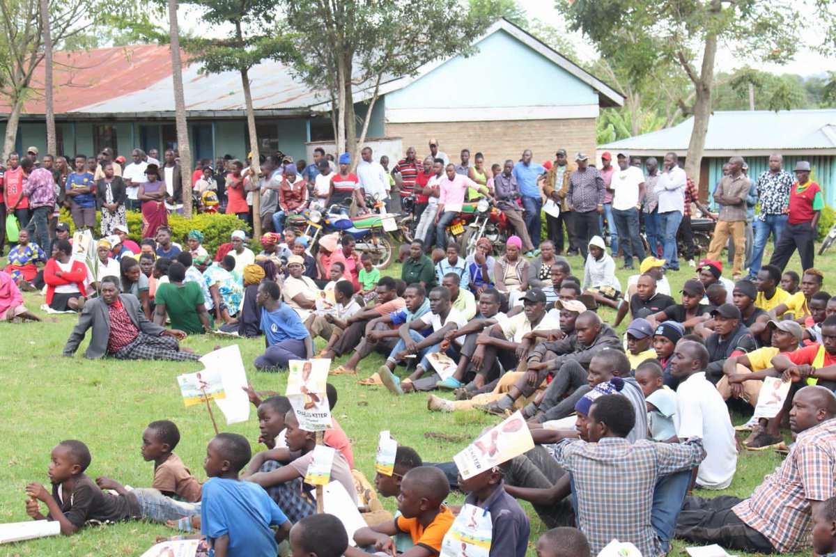 ketercharles's tweet photo. I ask for your vote this Thursday as we start the journey to making Kericho great again.
#kerichokwanza
#FormNiKuTransform https://t.co/2sTPxukZGB