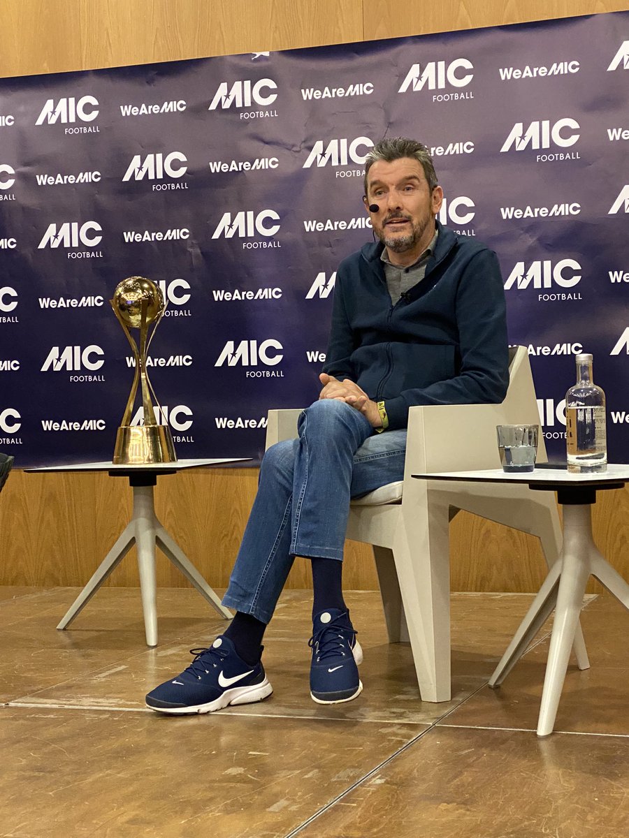 “Ningú guanya sempre, ni els millors del món. Hem d’apendre a conviure amb l’error”. Juan Carlos Unzué <a href="/JCUnzue/">Juan Carlos Unzué</a> dina lliçons de vida al <a href="/micfootballcup/">MICFootball</a> a Lloret de Mar. <a href="/DiputacioGirona/">Diputació de Girona</a> <a href="/Lloret_de_Mar/">Ajuntament de Lloret de Mar</a> #wearemic #mylloret