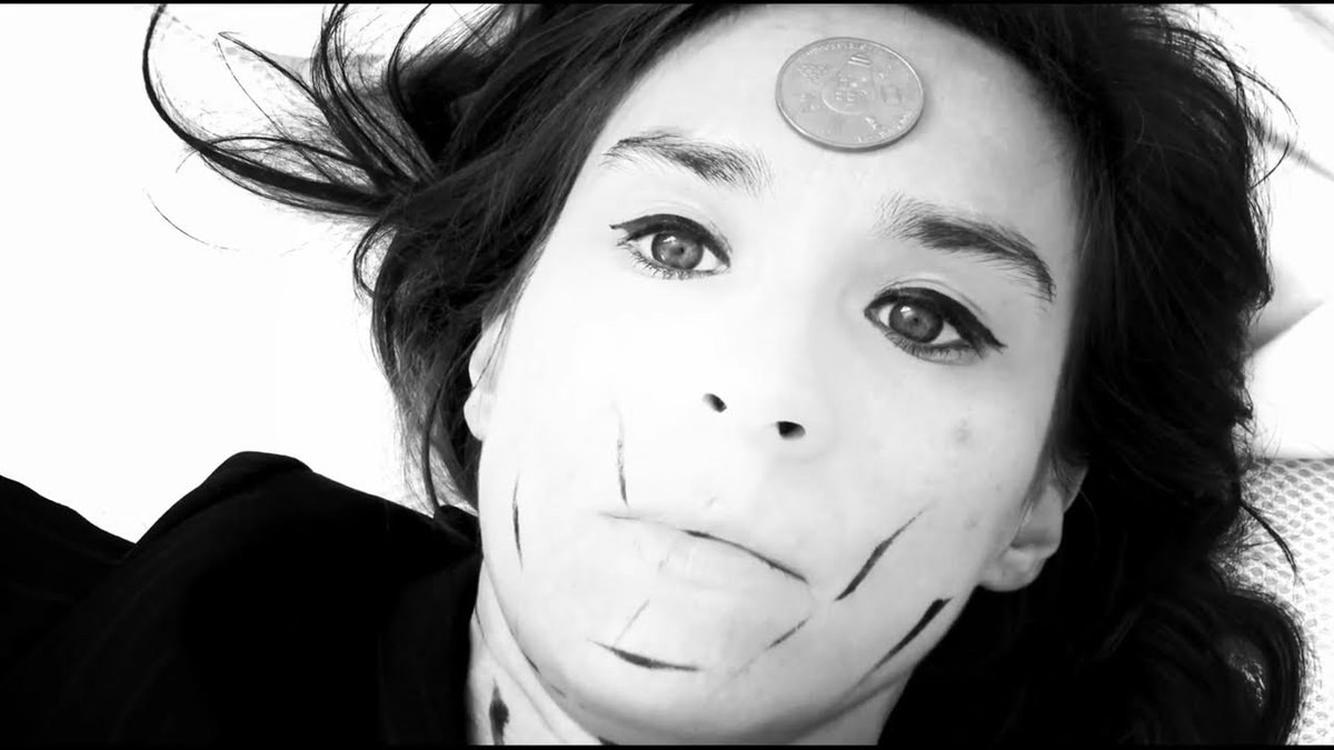 RadioMetal's tweet photo. .#Helioss dévoile le clip vidéo de la nouvelle chanson « Charniers » : https://t.co/WyM2ozAlMH https://t.co/cExxNzVPx3