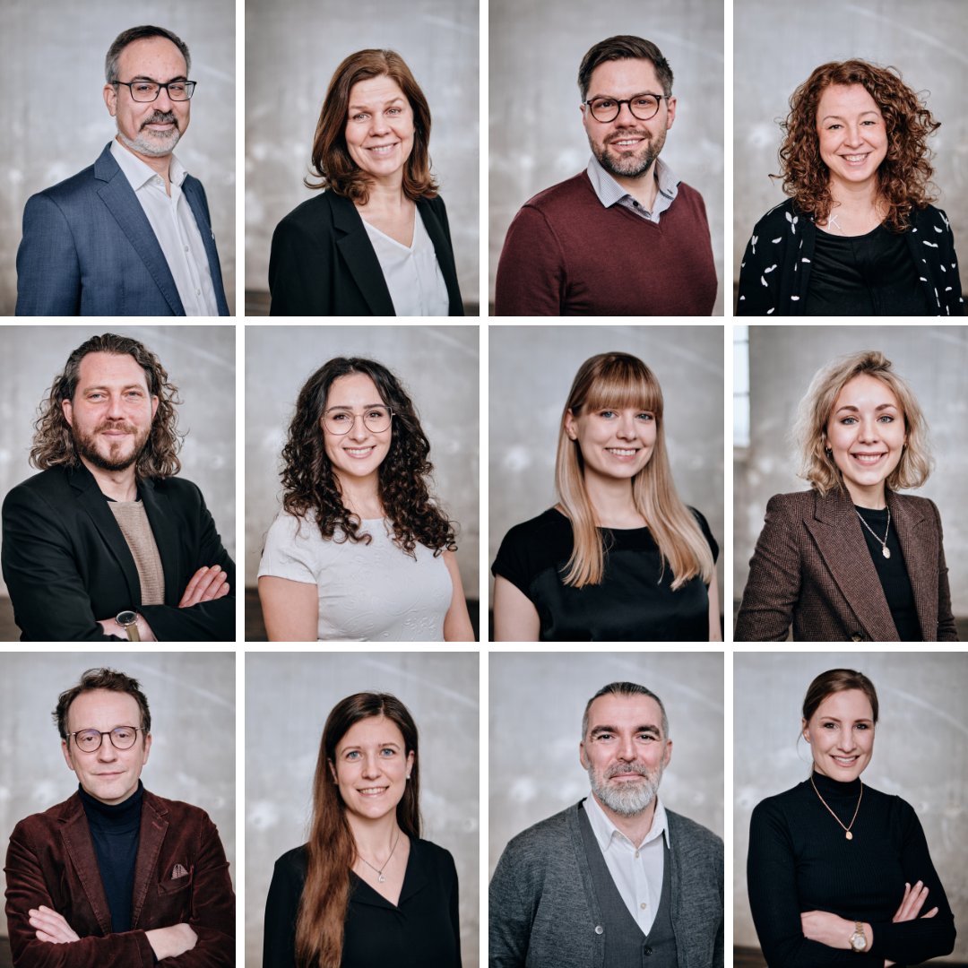 Carta_eu's tweet photo. Im Industriehof in Speyer hat sich vor kurzem Steffen Beck um unsere neuen Portrait- und Teambilder gekümmert. Mittlerweile liegen die Ergebnisse vor – danke für die großartigen Bilder, Steffen! 😎✌ #fotoshooting #bau113 #industriehof https://t.co/RxzWjbQxTw