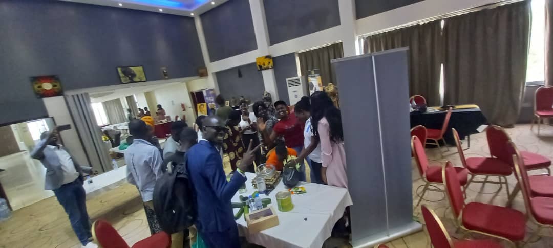 Ubuntu Company Limited tweet media