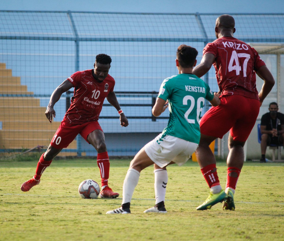 mumbaikenkrefc's tweet photo. πΈ Match Action: Photos from our yesterday's game against Churchill Brothers
#GoKenkre #KENCBFC
#AaplaKenkre #HeroILeague https://t.co/TClQoiDTIW
