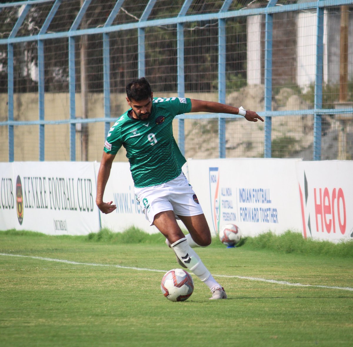 mumbaikenkrefc's tweet photo. πΈ Match Action: Photos from our yesterday's game against Churchill Brothers
#GoKenkre #KENCBFC
#AaplaKenkre #HeroILeague https://t.co/TClQoiDTIW