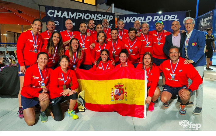 Las selecciones masculina y femenina de la F. E. de Pádel han conquistado el título en el Mundial de Veteranos de Las Vegas. padelookrioja.com/index.php/noti… #padel #rioja