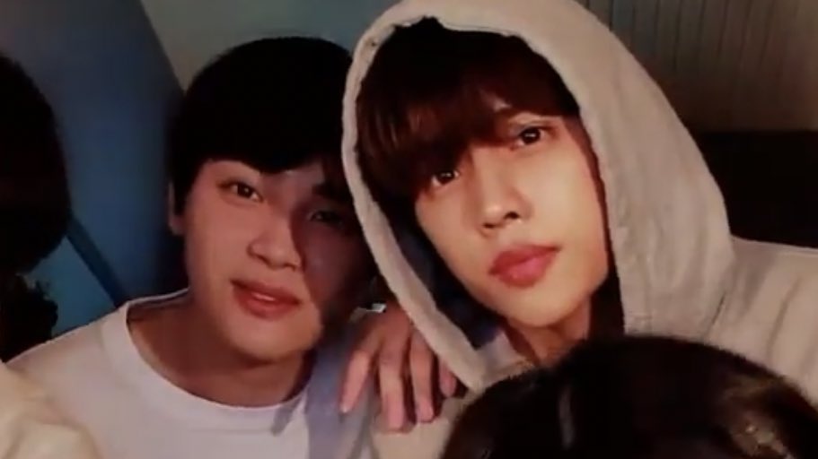 hourly sunhak tweet media