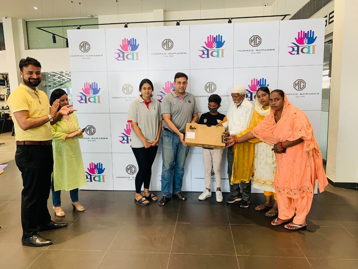 MGMotorIn's tweet photo. As part of the MG Sewa initiative, we are happy to recognize and support Mumtaz Khan - a 19-year-old talented Junior Hockey World Cup participant from the city of Lucknow, by empowering her and her sisters with a good education. #MGSewa https://t.co/vRLqiXJ3tH