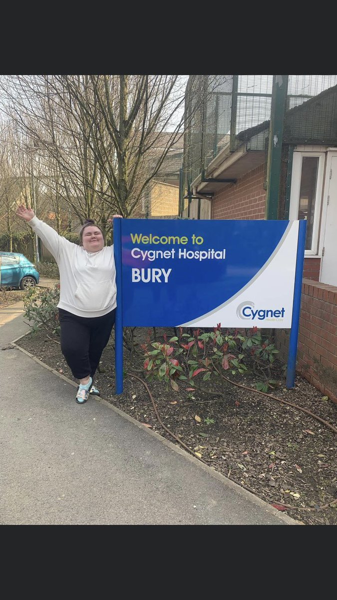 Molly Partington ❤️ tweet media