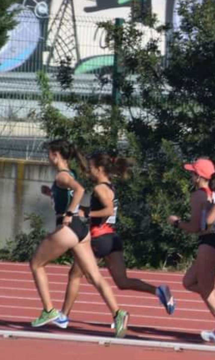 Este Sábado 9 de Abril, se ha celebrado el CAMPEONATO DE ESPAÑA 10000 metros en Faro (Portugal) y allí ha estado nuestra campeona FATIMA AZAHARA, quedando la 1ª de su serie y mejorando su marca con un tiempo de 35'32". 
ENHORABUENA CAMPEONA!! 
#amoalláorgullososdenuestrafátima