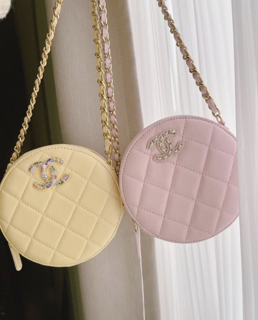 bottegalolita's tweet photo. Chanel pastel bags https://t.co/zSoqt59VB0
