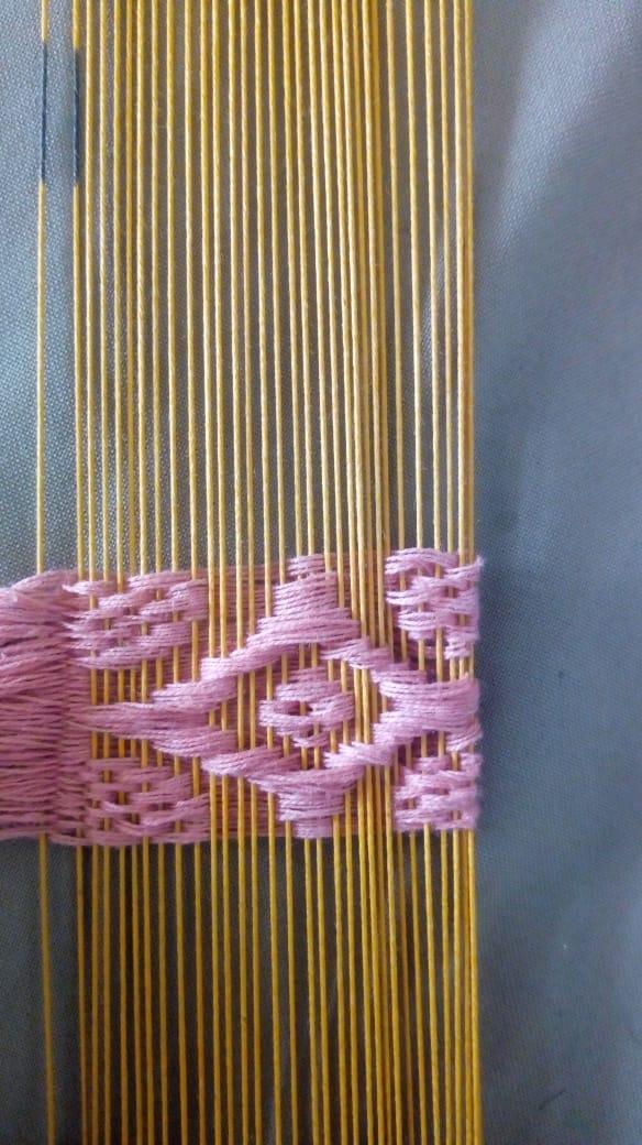 MAnanda66649452's tweet photo. Jala extra weft design prepared by Manisha IIHT Bargarh @iihtbargarh @IIHTfulia @IIHTGuwahati @IihtJodhpur https://t.co/AH4RSwYvP5